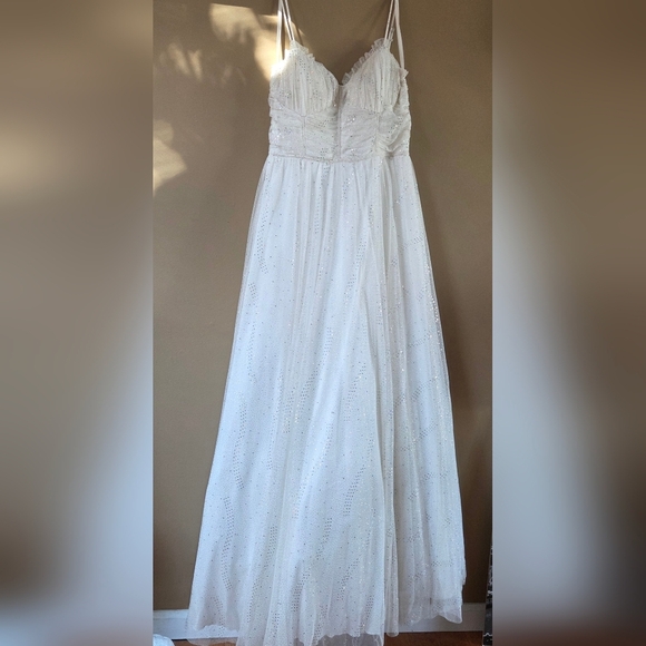 City Studio Dresses & Skirts - City Studio Long White Sparkly Dress With Glitter And Sequin Size 9/10